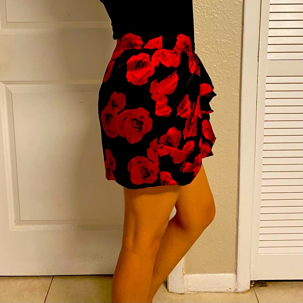 BEBE silk mini skirt